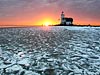 Paard van Marken in de winter bij zonsopgang